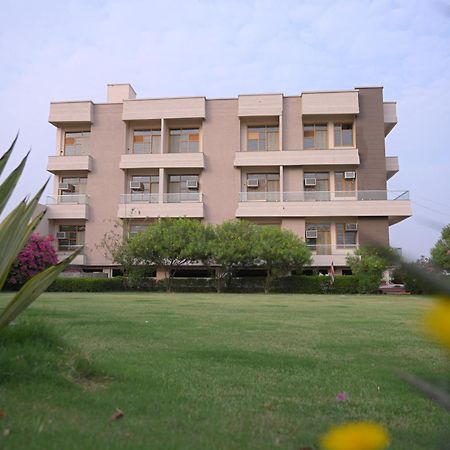The Govindam Resort Vrindāvan Dış mekan fotoğraf